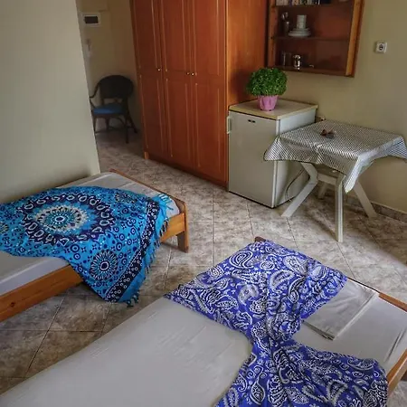 Chrissi Akti * Διαφάνιον